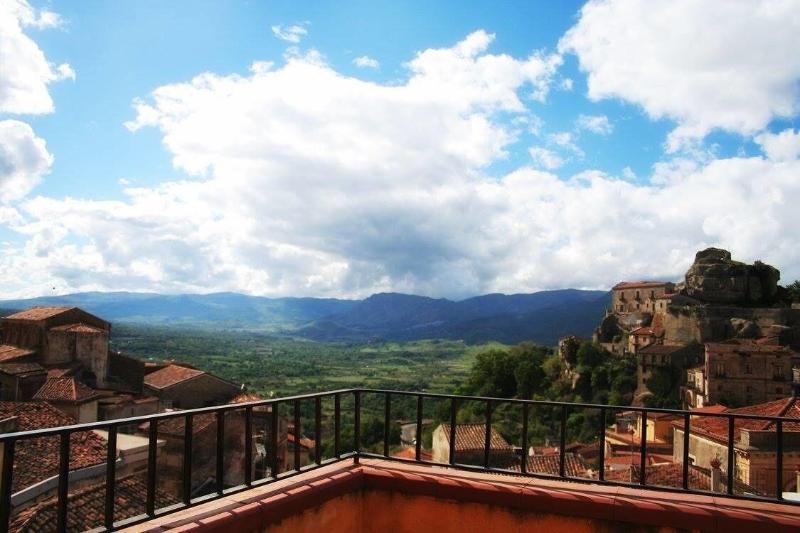 Hotel Florio Castiglione di Sicilia Kültér fotó